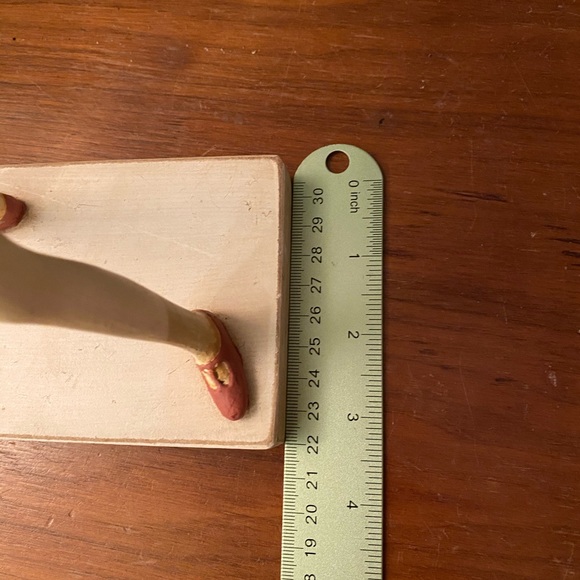 Vintage Rare Female Basketball Player 12” Figurine - Picture 5 of 14